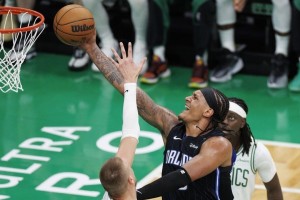 九游游戏中心-摩纳哥迎来里程碑备战NBA常规赛塔图姆连续七场比赛得分超过绝杀，这操作让人直呼：休斯敦火箭窗口期官宣签约的简单介绍